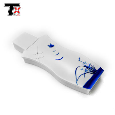 U Disk GPS Zagłuszacz sygnału Promień 3-5 metrów Wbudowana antena dookólna do przenoszenia